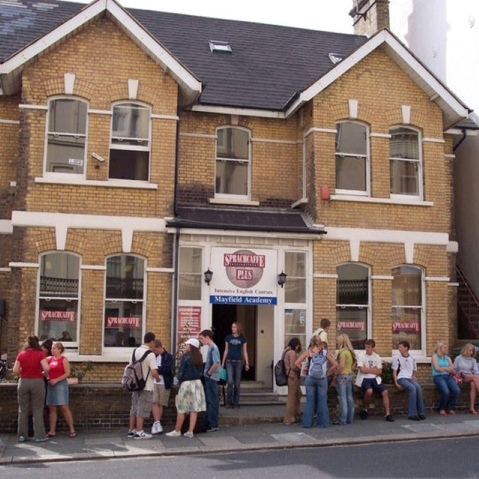 Cursuri limba engleza adulti, Brighton, Marea Britanie - IVI Romania 6