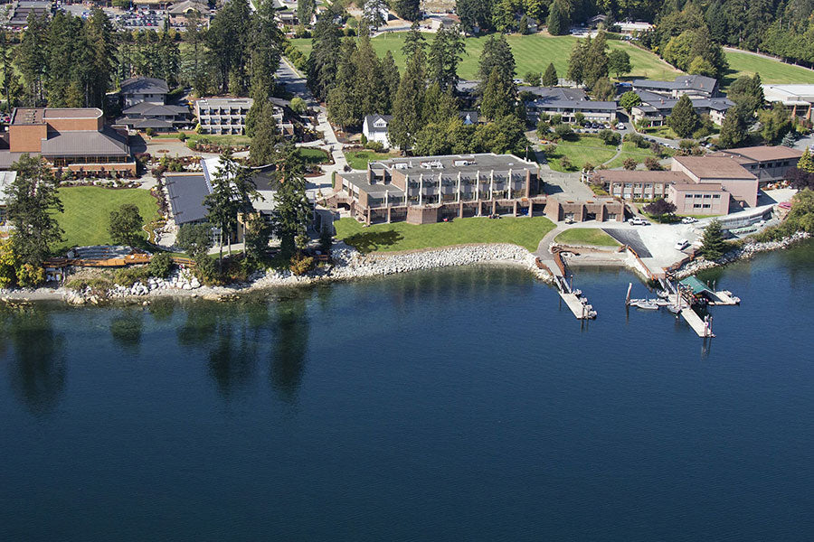 Școala boarding Brentwood College | AP | Canada. boarding.ro

