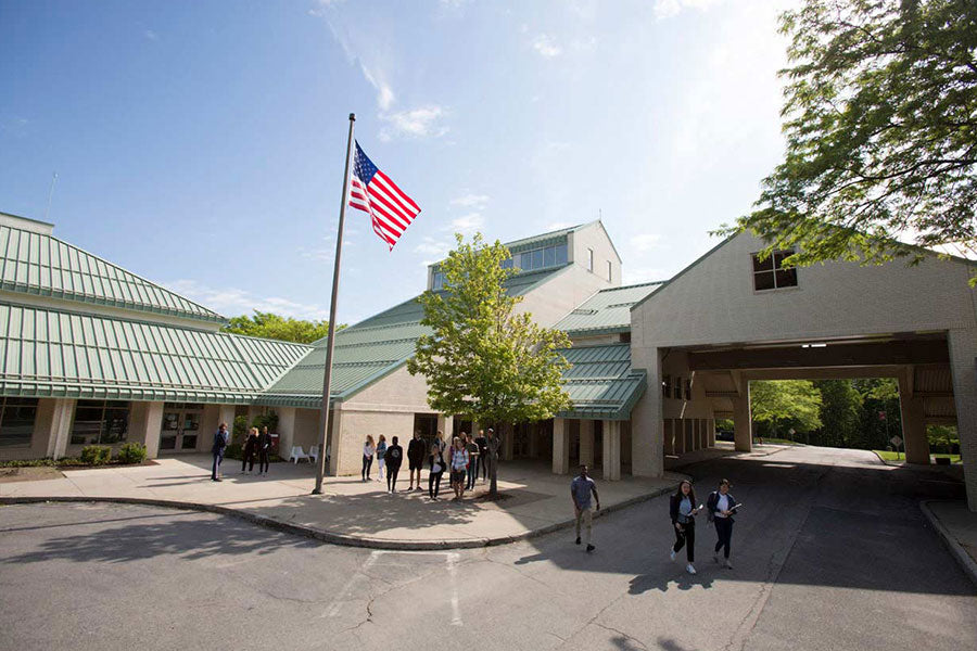 EF Academy I IB School, AP I Scoala boarding Statele Unite
