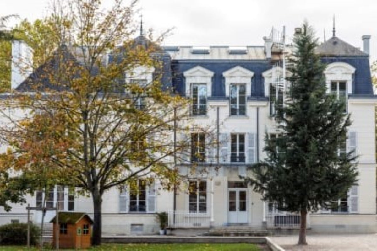 Ermitage International School, Franta, IB si Bac Francez, boarding.ro