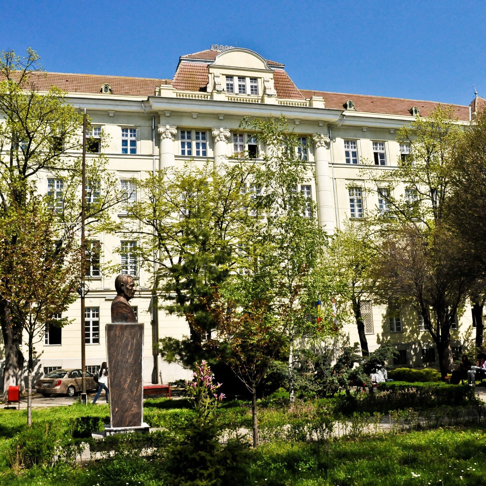 Study Dentistry in Romania