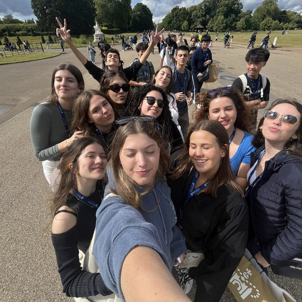 Tabara engleza si artele spectacolului 8-12 ani, Brighton, Anglia, IVI Romania 15