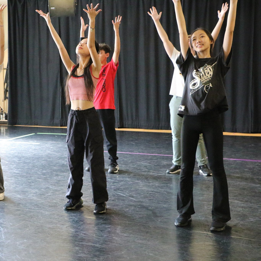 Tabara engleza si artele spectacolului 8-12 ani, Brighton, Anglia, IVI Romania 4