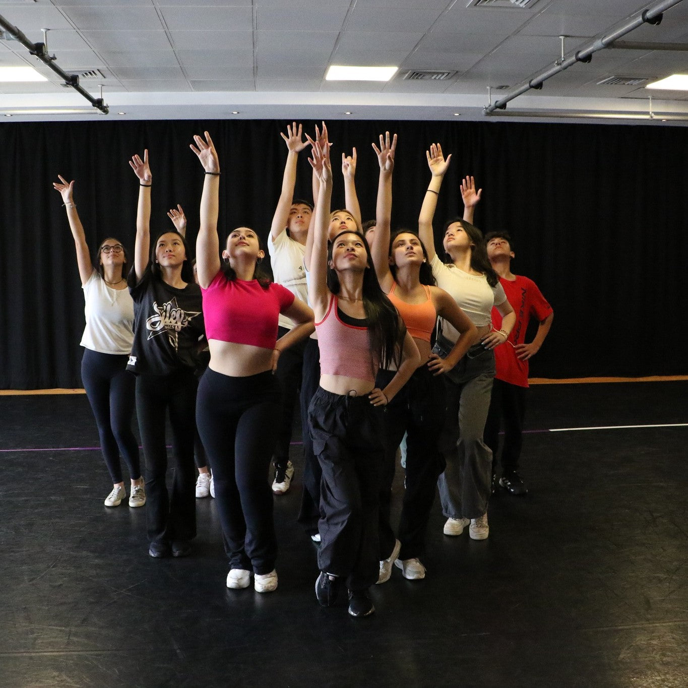 Tabara engleza si artele spectacolului 8-12 ani, Brighton, Anglia, IVI Romania 3