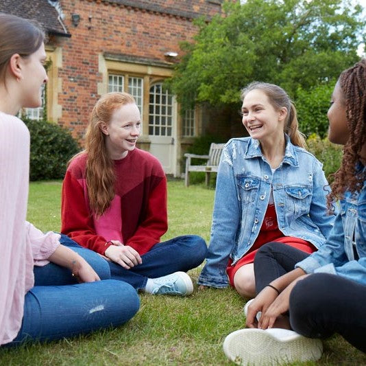 Tabara engleza si artele spectacolului 8-17 ani, Tonbridge School, Anglia - IVI Romania 4