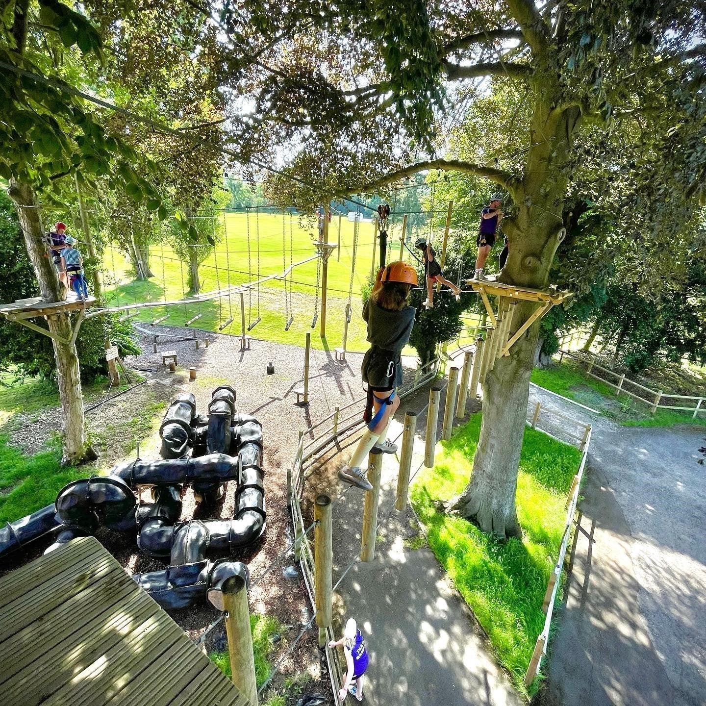 Tabara engleza si baschet 7-18 ani, Caterham School, Anglia, IVI Romania 12