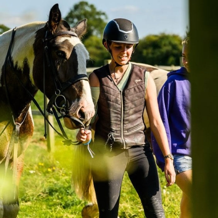 Tabara engleza si echitatie 7-18 ani, Malvern St James School, Anglia, IVI Romania 2