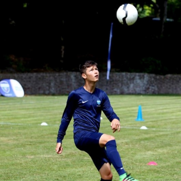 Tabara engleza si fotbal 7-18 ani, Box Hill School, Anglia - IVI Romania 3