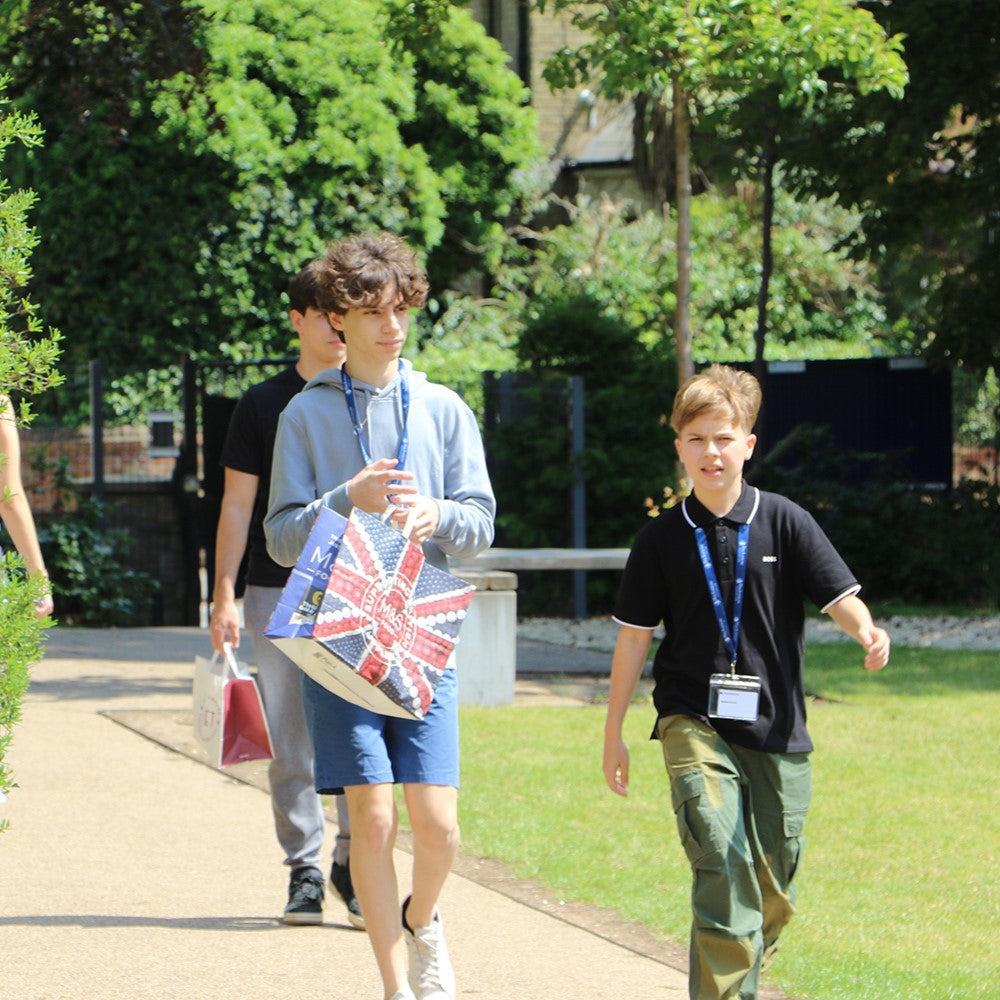 Tabara engleza si fotbal 8-17 ani, Brighton, Anglia, IVI Romania 6