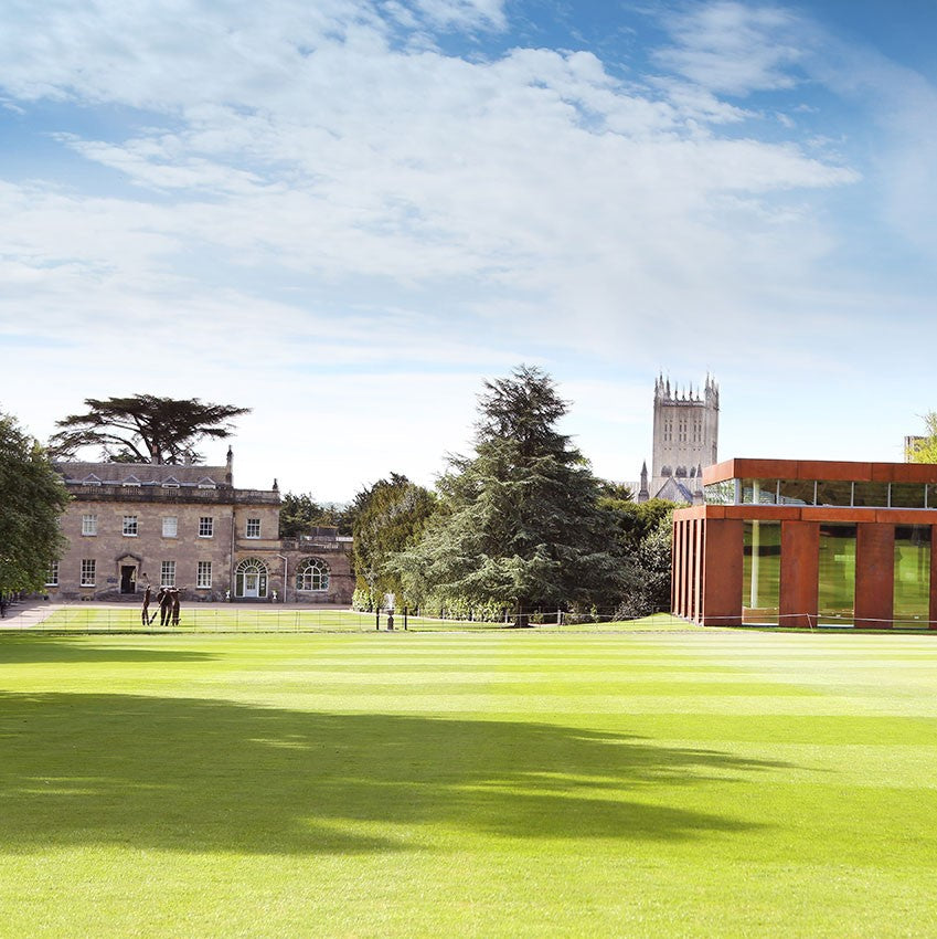 Tabara engleza si golf 7-18 ani, Wells Cathedral School, Anglia - IVI Romania 1