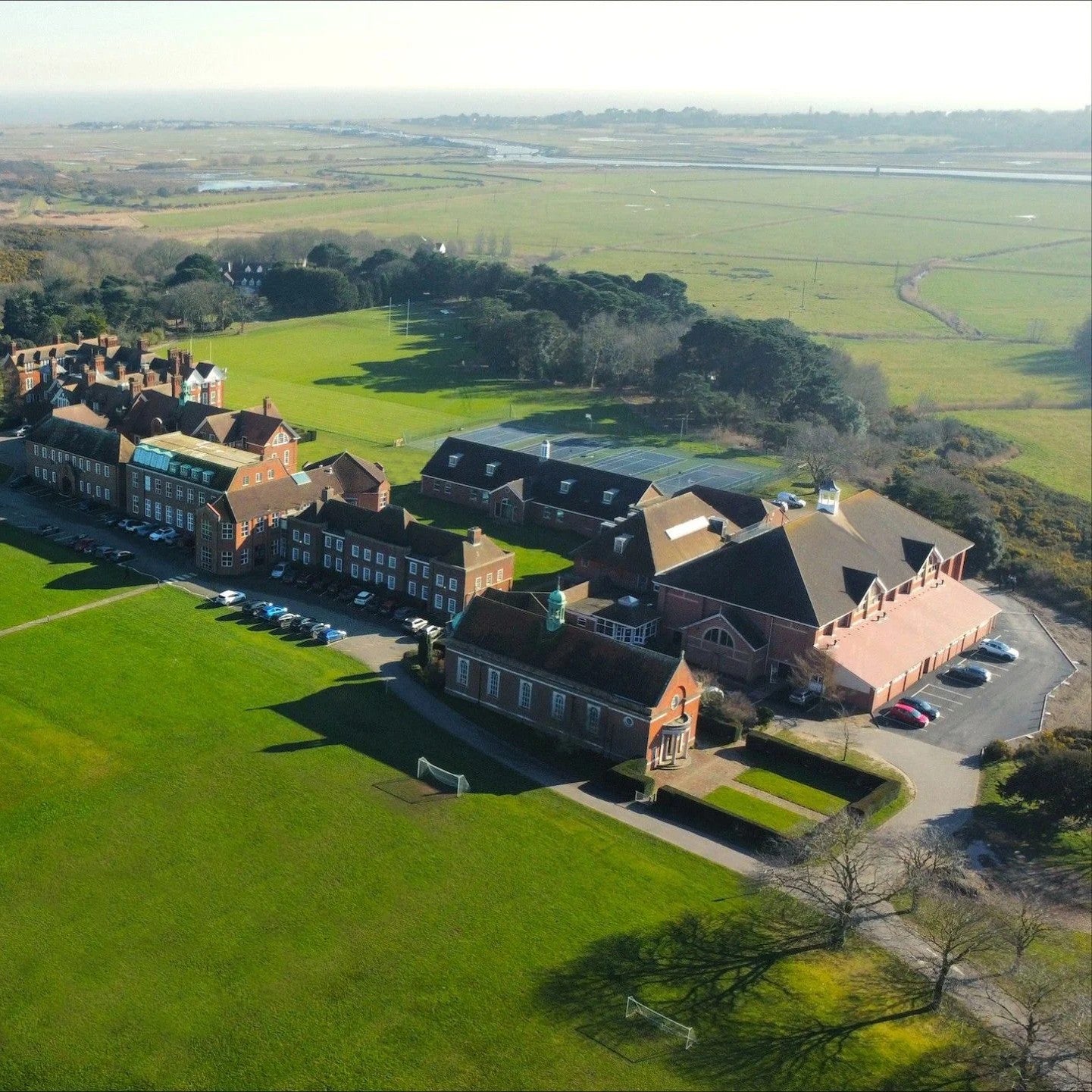 Tabara Engleza si Robotica (8 - 17 ani) - Saint Felix School - Anglia