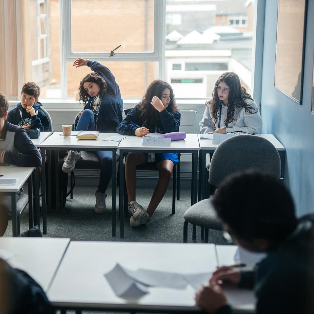 Tabara Engleza si Tenis (8 - 17 ani) - Clayesmore School - Anglia