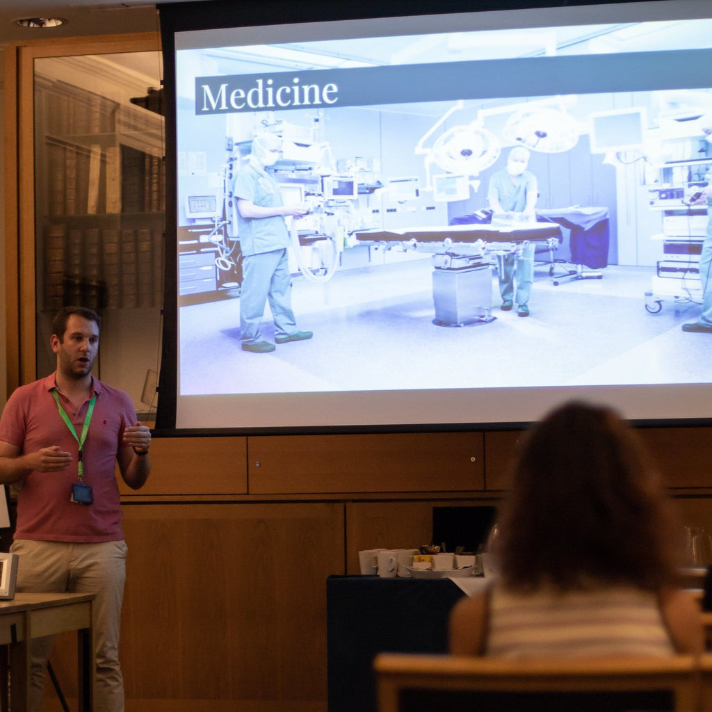 Tabara Medicina (15 - 18 ani) - Londra - Anglia