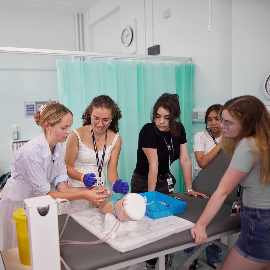 Tabara medicina 16-18 ani, Imperial College Londra, Anglia - IVI Romania 4