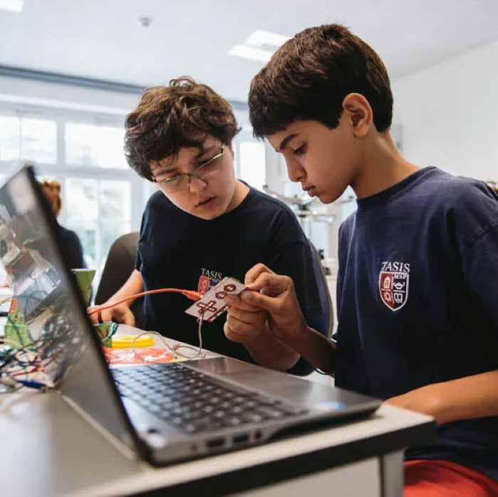 Tabara STEAM 11-13 ani, TASIS, Elvetia - IVI Romania 3