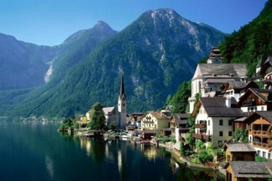 Scoala boarding St. Gilgen International School, Austria, program IB, boarding.ro